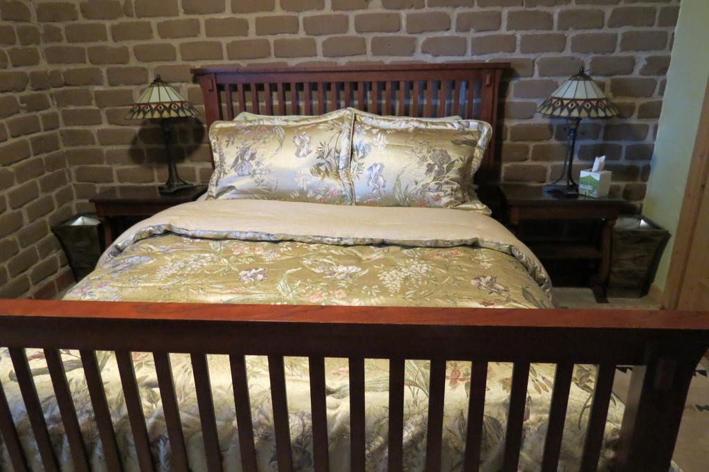 Silver River Adobe Inn Bed And Breakfast Farmington Kültér fotó